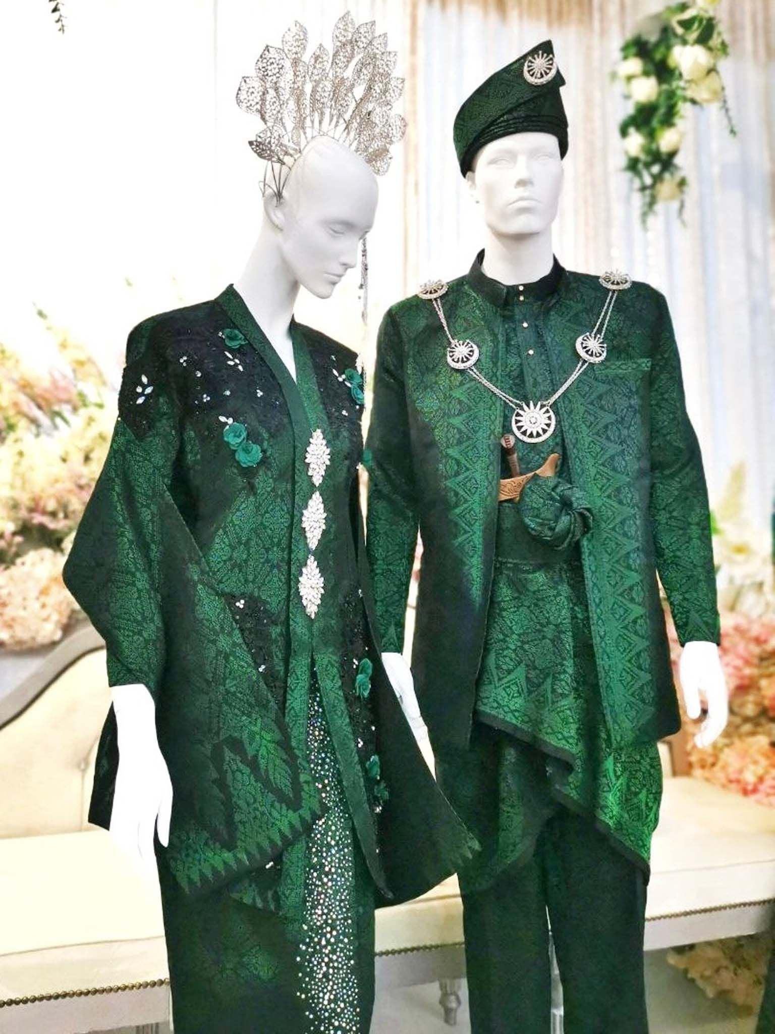 Hijau best sale emerald dress