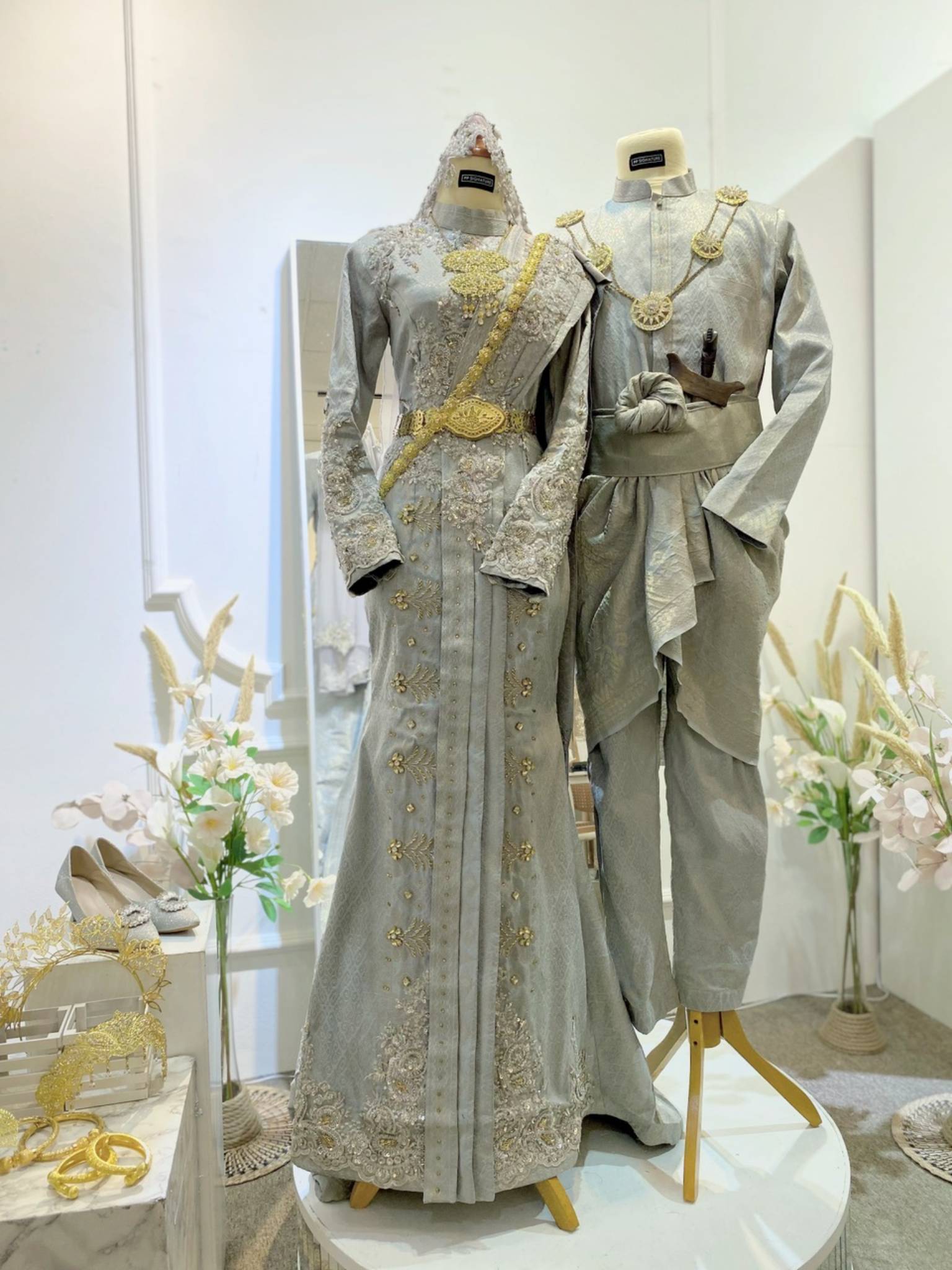 PUSPA SARI - Silver & Gold Songket Thai Wedding Dress (Baju Sanding)