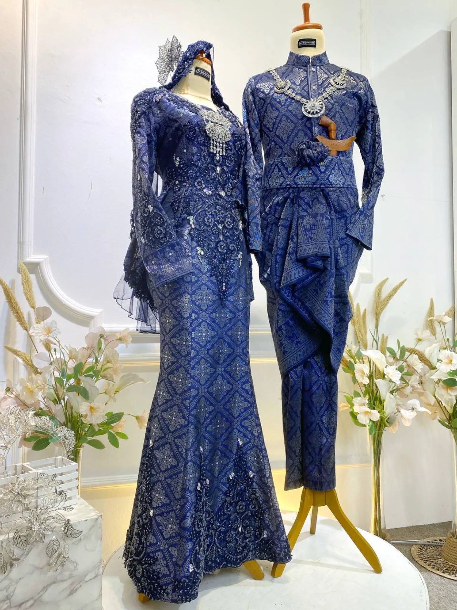 Belle – Royal Blue & Silver Malay Wedding Attire