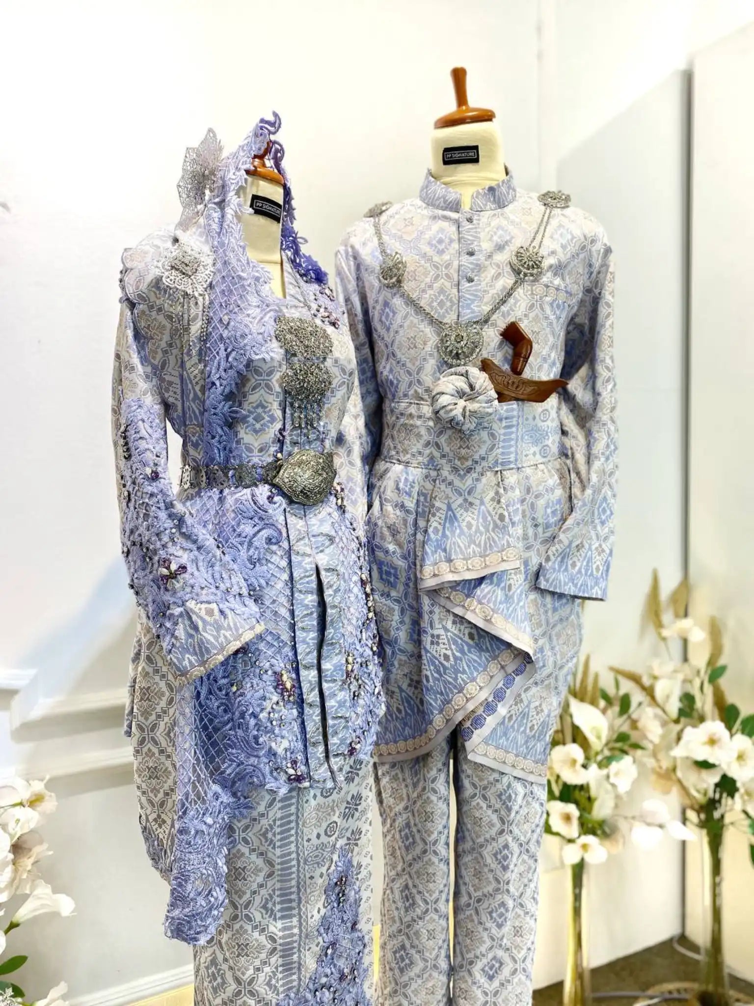 Baju Sanding Songket-Rent Baju Pengantin Lavender-Baju Sanding Modern Songket-Kebaya Songket with Selempang-Baju Sanding Traditional Design-Songket Wedding Attire-Rent Baju Pengantin Songket-Exclusive Baju Sanding Rental-Baju Sanding Malaysia-Songket Baju Pengantin for Wedding