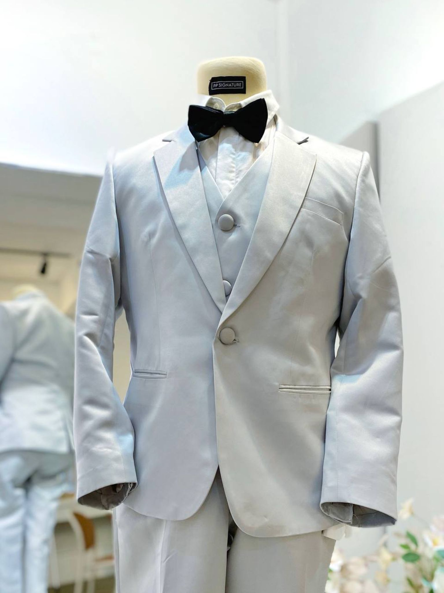 Light Grey 3-Piece Suit with Notch Lapel | Men's Wedding & Formal Suit