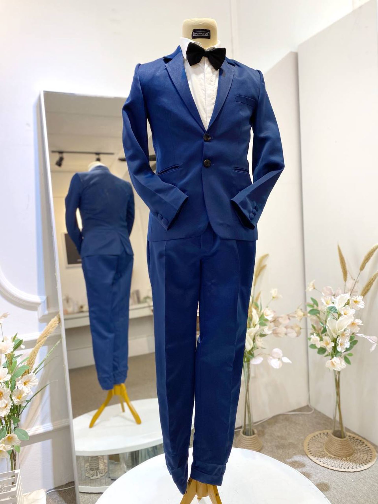 NAVY BLUE 2-Navy Blue 2-Piece Wedding Suit with Notch Lapel-groom suit-custom wedding suit-rent tuxedo-groom suit rental-custom wedding suit design-plus size wedding suits-sewa baju pengantin lelaki-butik baju pengantin lelaki-baju pengantin lelaki moden-baju sanding moden-baju dinner lelaki