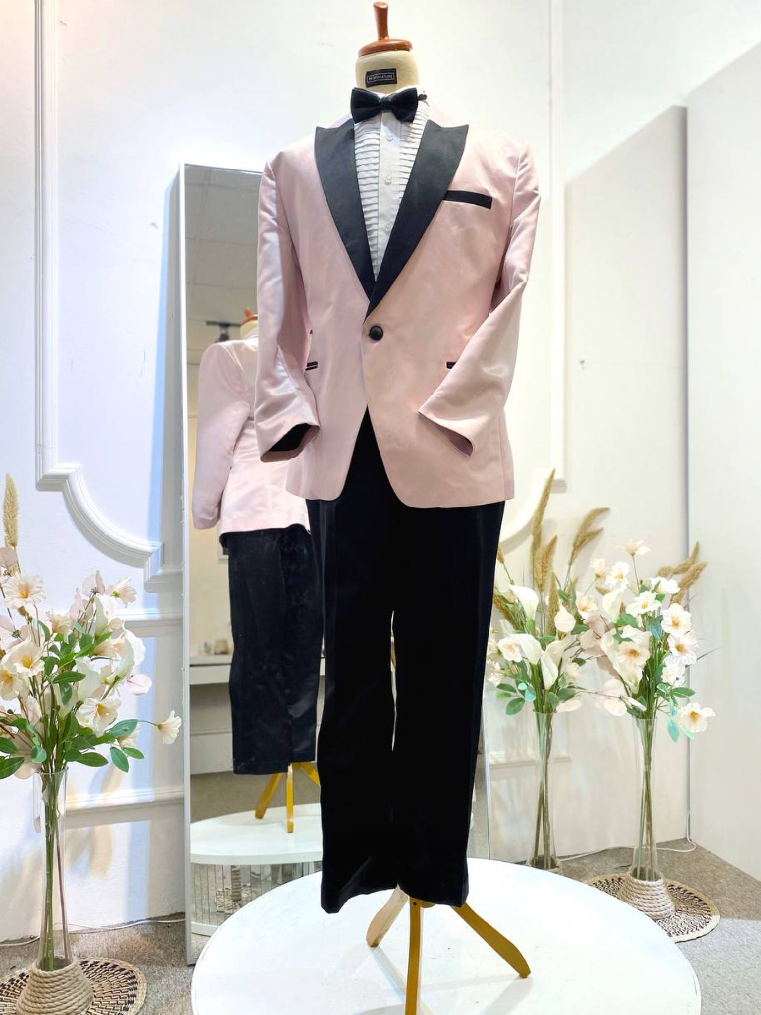 PINK 1-Baby Pink 2-Piece Wedding Suit with Black Peak Lapel-groom suit-custom wedding suit-rent tuxedo-groom suit rental-custom wedding suit design-plus size wedding suits-sewa baju pengantin lelaki-butik baju pengantin lelaki-baju pengantin lelaki moden-baju sanding moden