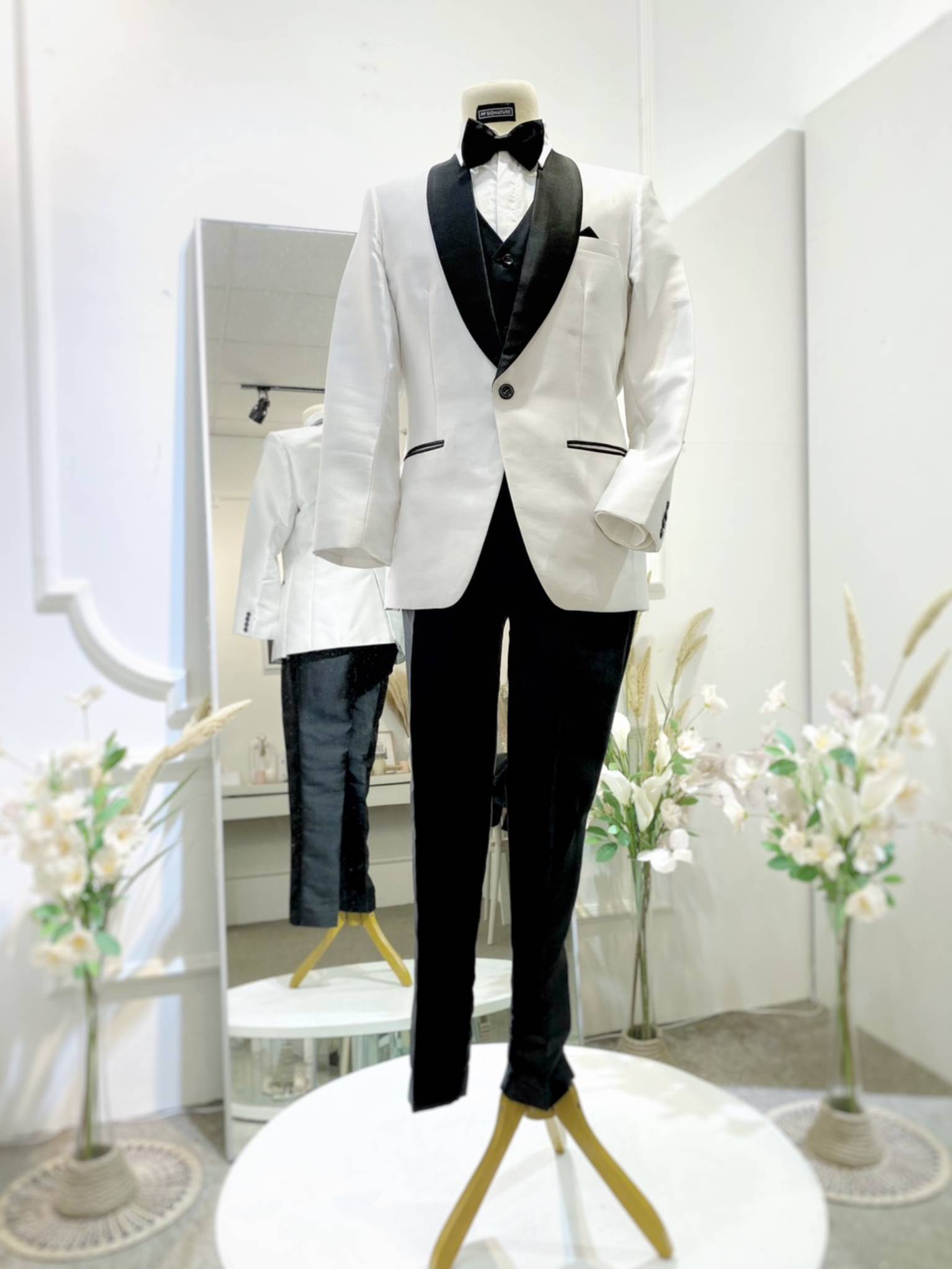 Rent Malay Wedding Suit (White): Signature (W1)